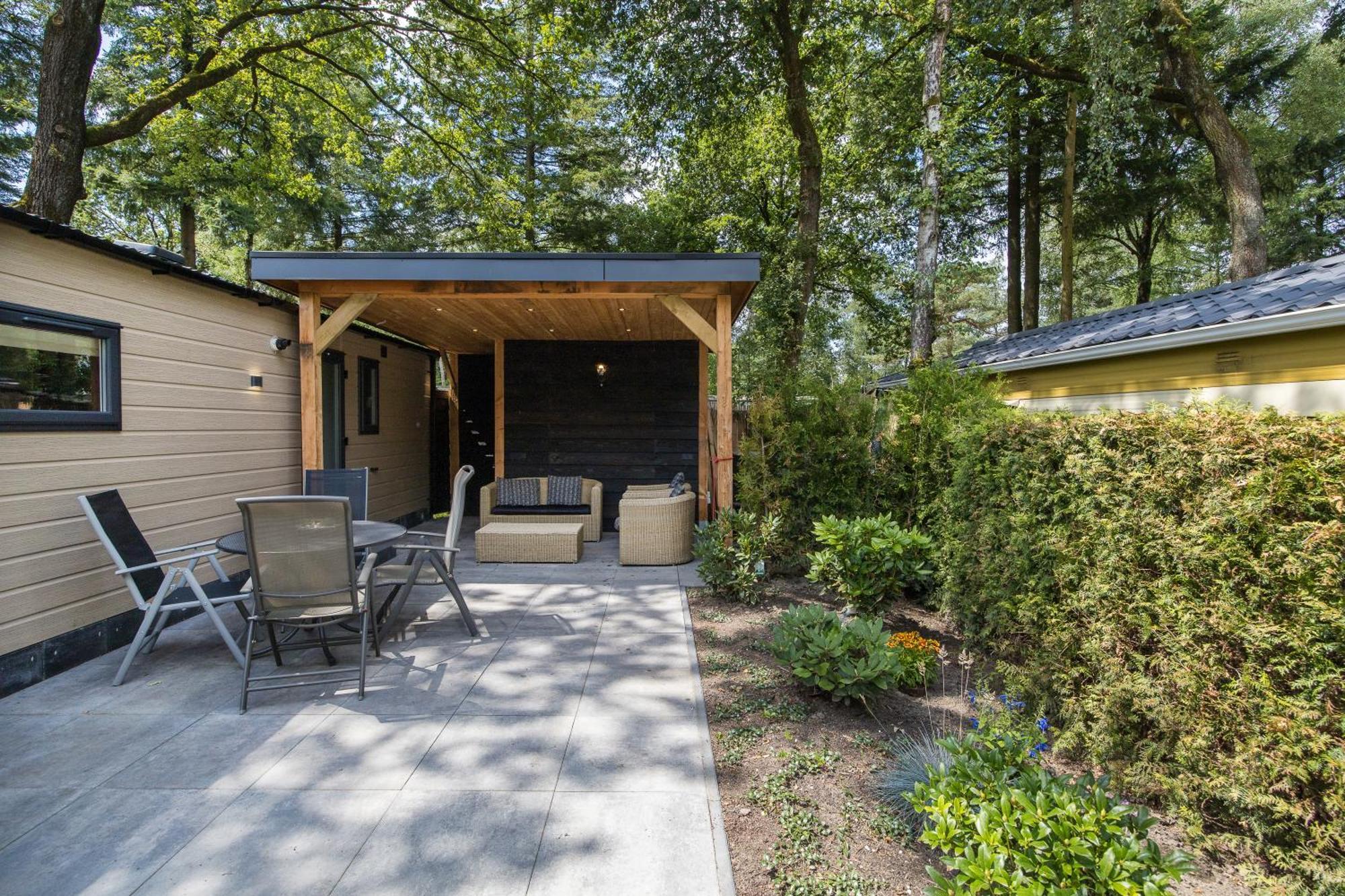 Veluwe Hoenderloo Luxury Chalet With Private Sauna And Hot Tub - Swimming Pool Tennis Court Supermarket Bowling Alley Theatre And Entertainment For Children 외부 사진