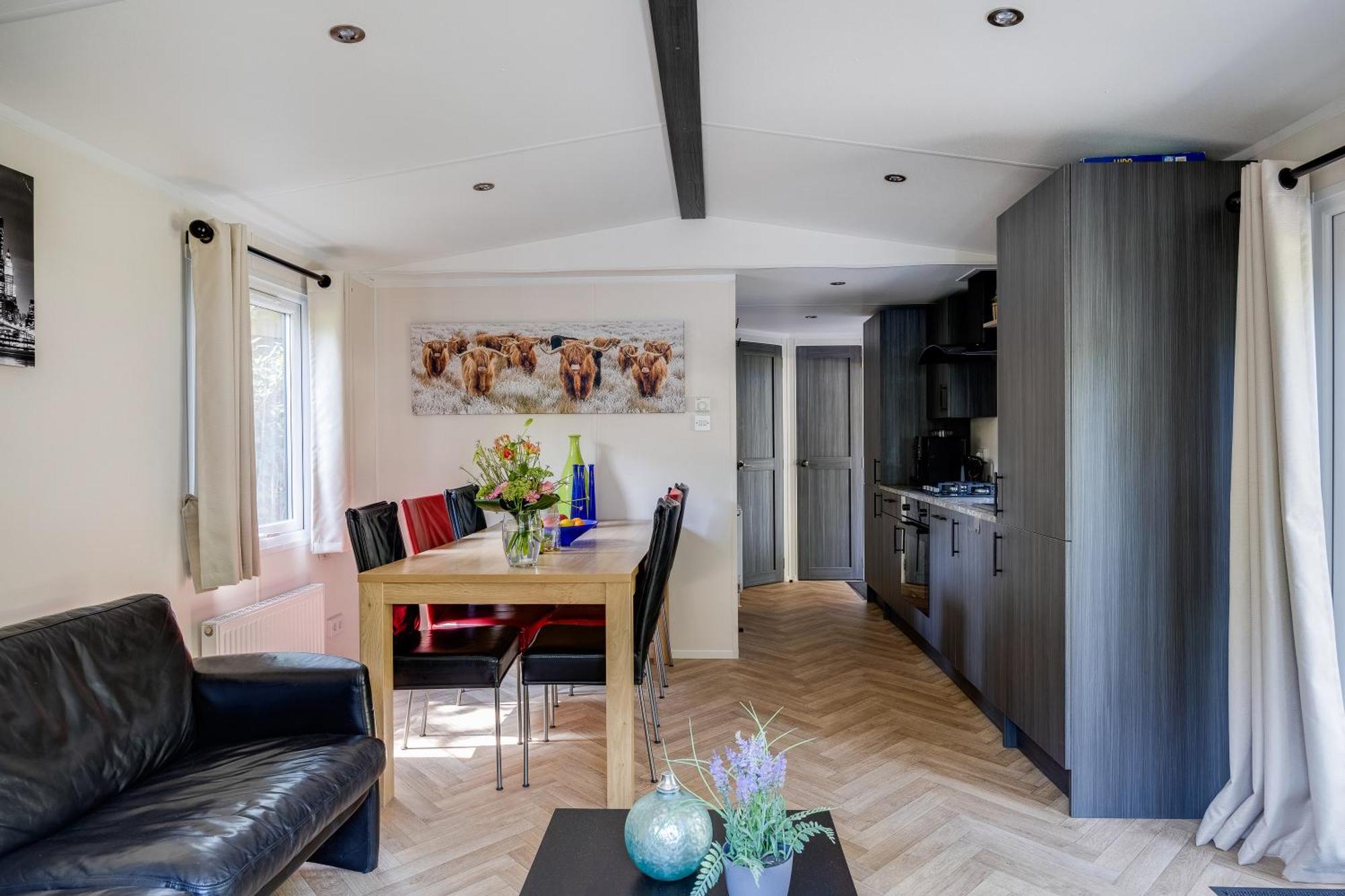 Veluwe Hoenderloo Luxury Chalet With Private Sauna And Hot Tub - Swimming Pool Tennis Court Supermarket Bowling Alley Theatre And Entertainment For Children 외부 사진