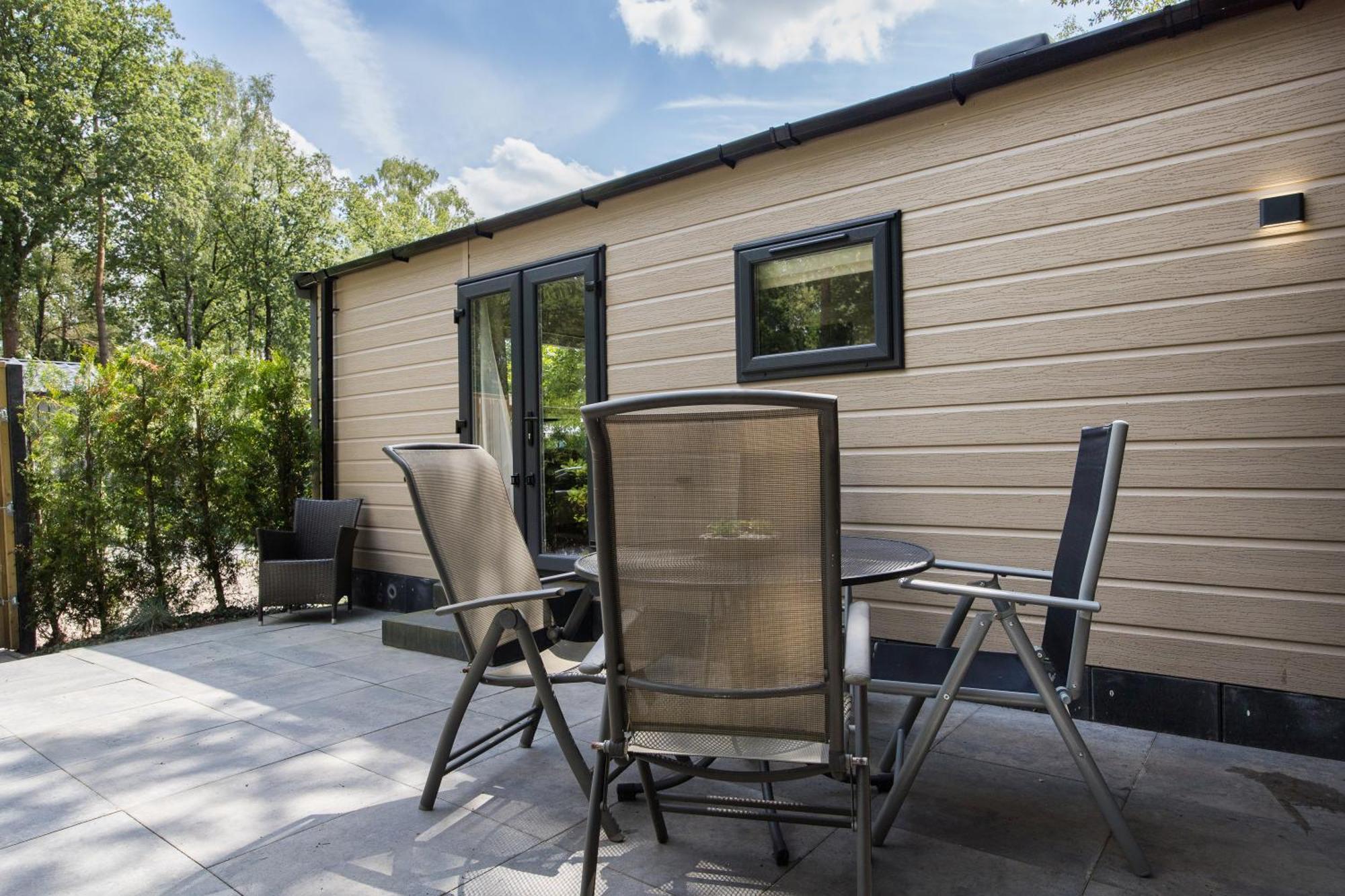 Veluwe Hoenderloo Luxury Chalet With Private Sauna And Hot Tub - Swimming Pool Tennis Court Supermarket Bowling Alley Theatre And Entertainment For Children 외부 사진