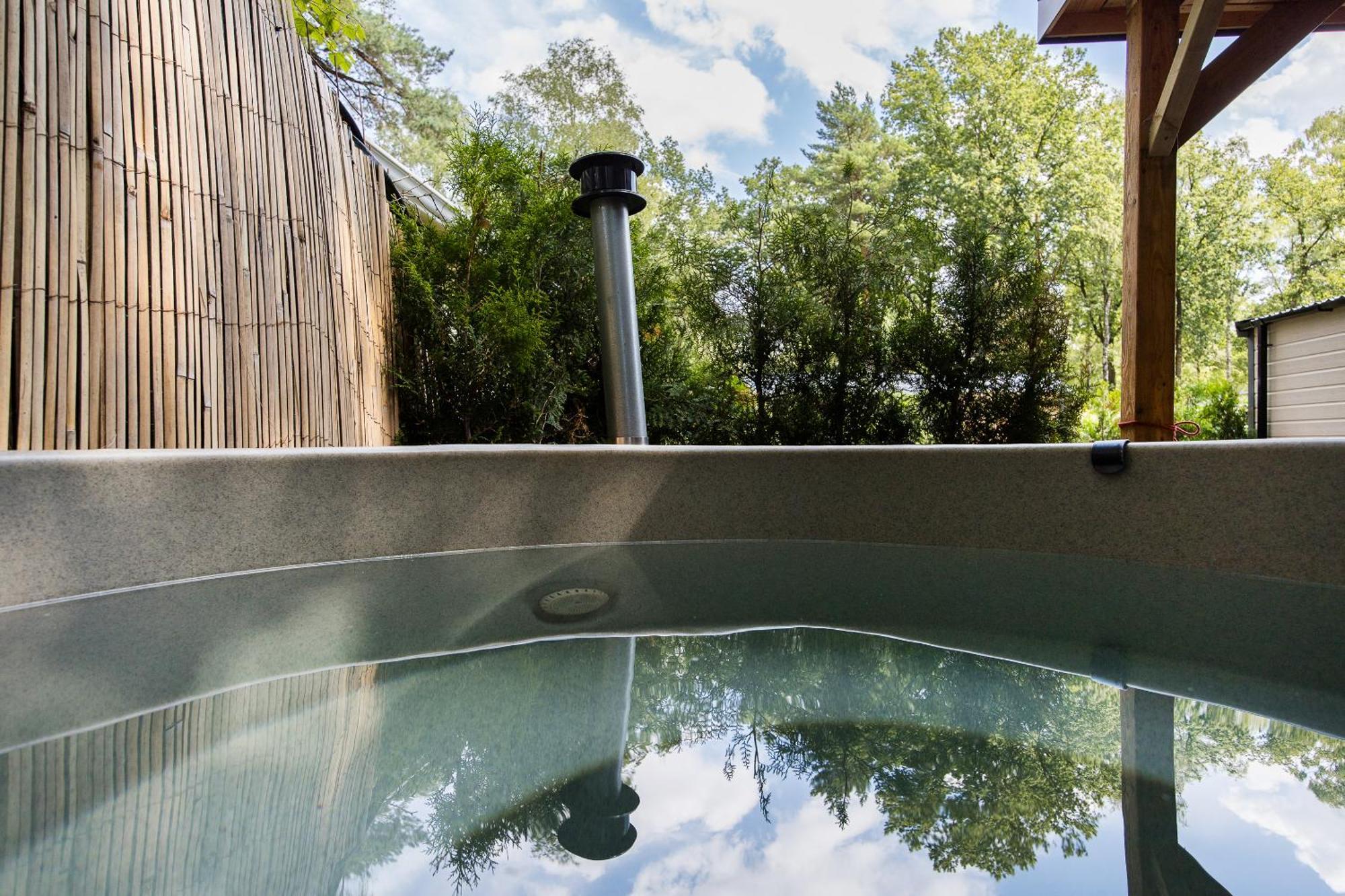 Veluwe Hoenderloo Luxury Chalet With Private Sauna And Hot Tub - Swimming Pool Tennis Court Supermarket Bowling Alley Theatre And Entertainment For Children 외부 사진