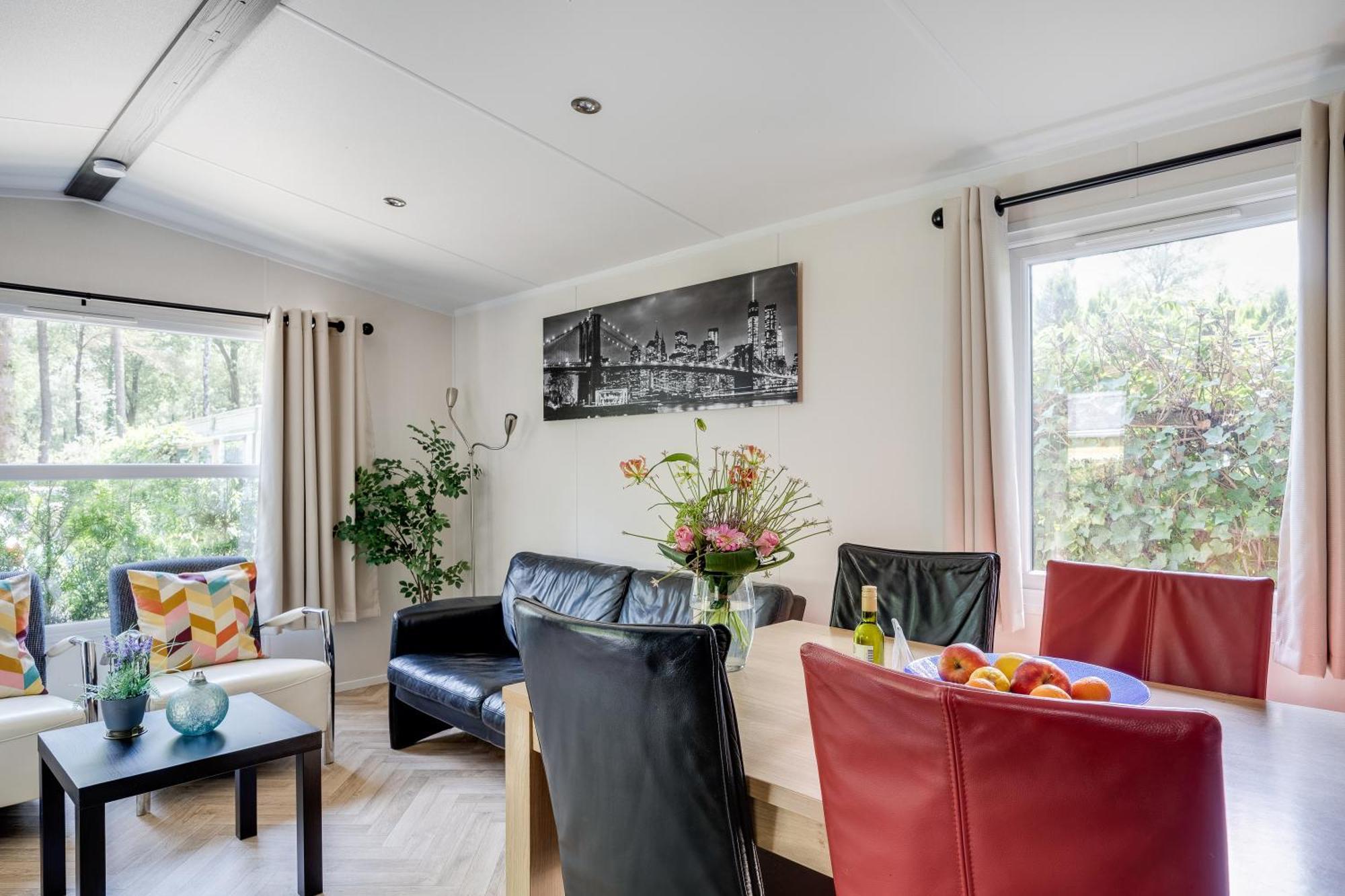 Veluwe Hoenderloo Luxury Chalet With Private Sauna And Hot Tub - Swimming Pool Tennis Court Supermarket Bowling Alley Theatre And Entertainment For Children 외부 사진